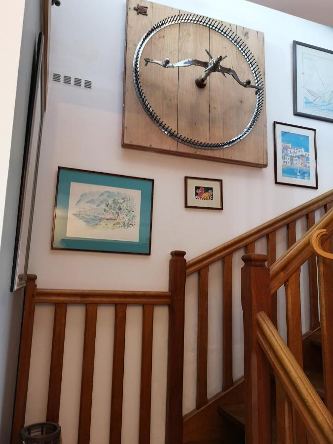 莱塞比耶Chez Pierre Et Caroline住宿加早餐旅馆 外观 照片